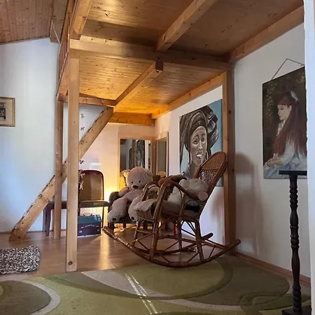 Harpia Feszek Apartment *